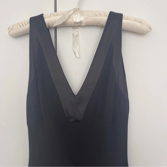 Dress V-Neck sleeveless black L Stretchy Amazone - Picture 2 of 4